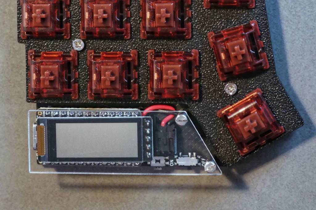 Wireless Corne Keyboard: Abdeckung für das Display