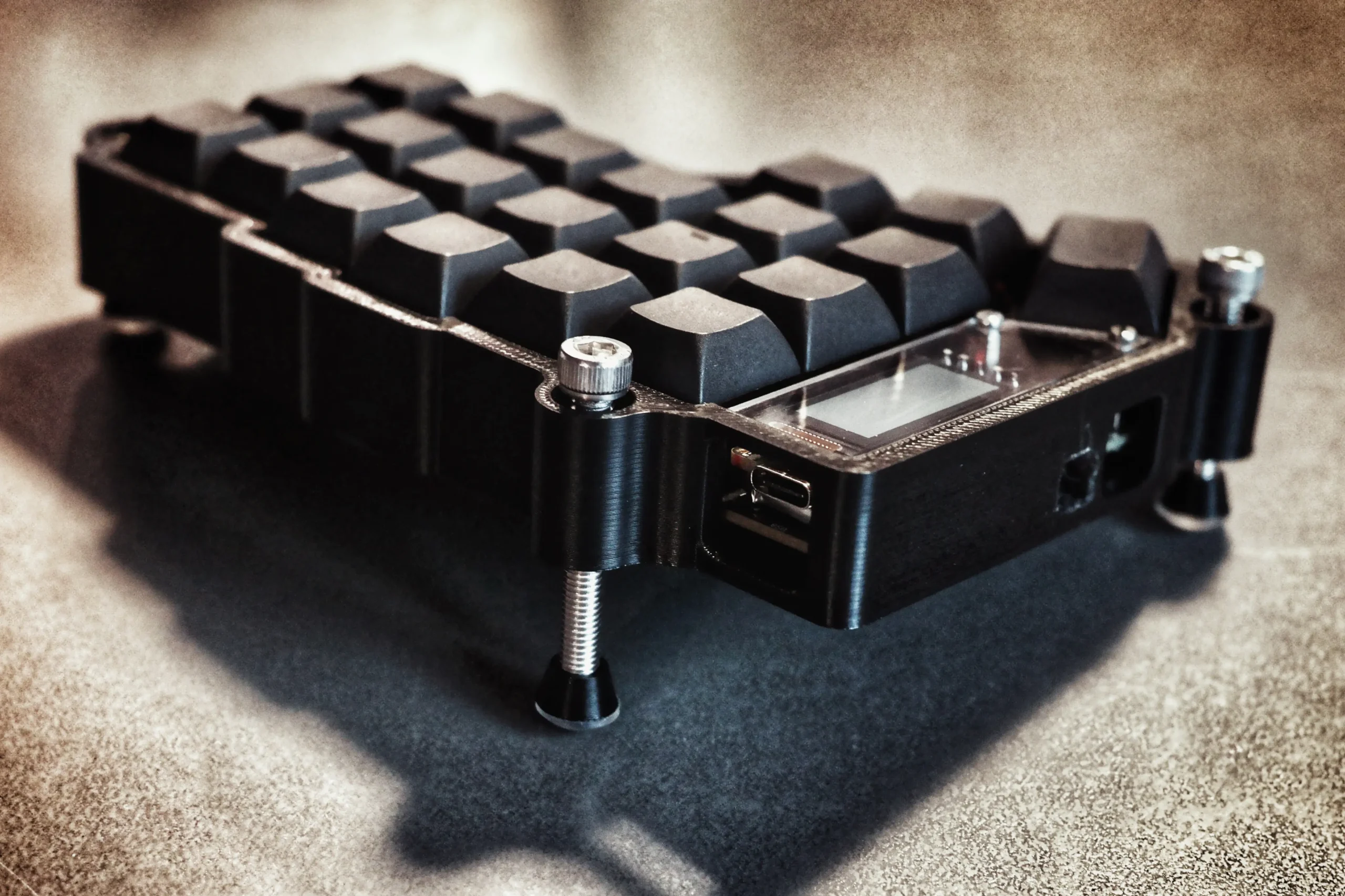 Exklusives Wireless Corne Keyboard mit nice!nano v2.0 und nice!view